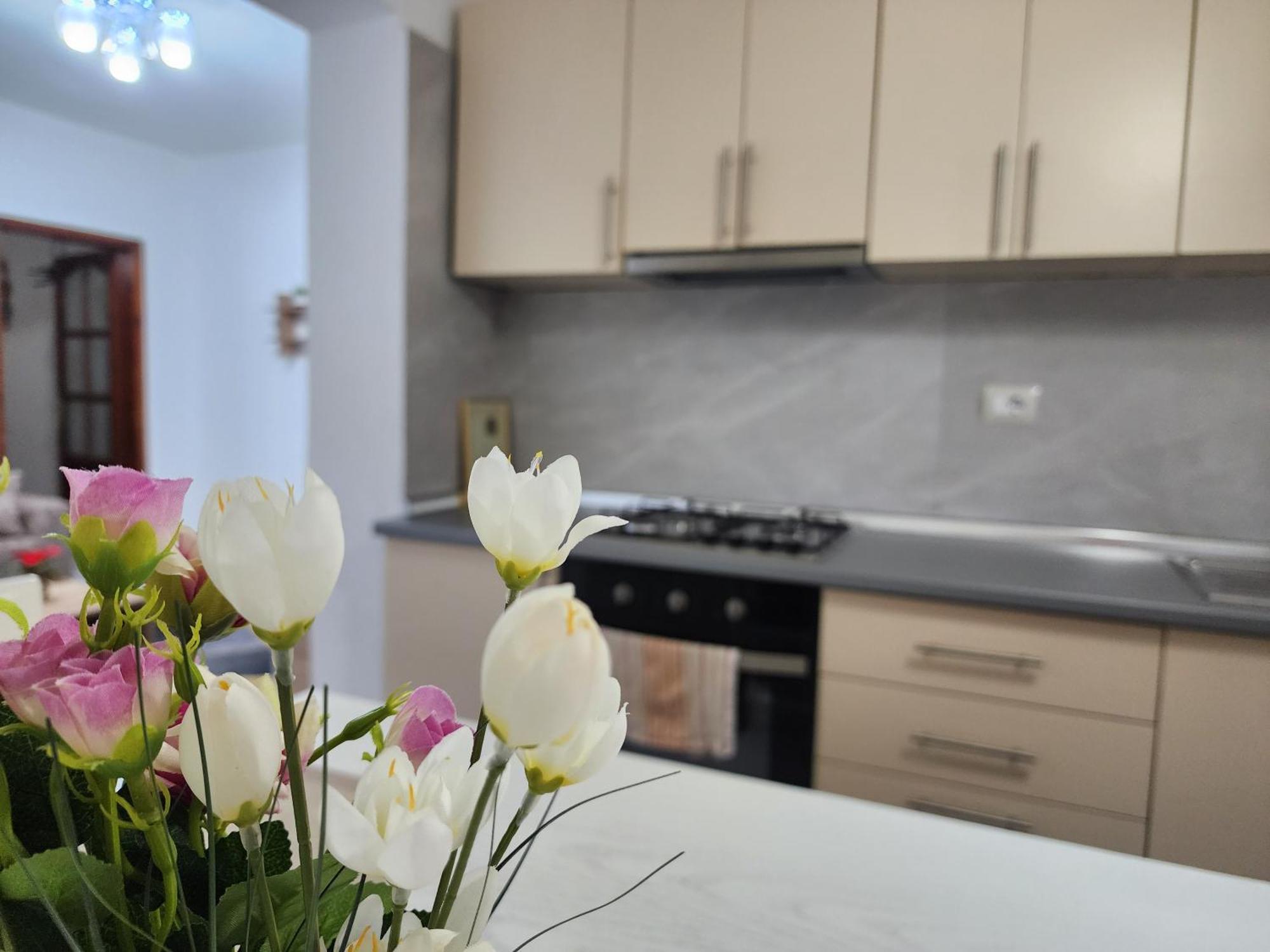 Eden Guesthouse Durrës Kültér fotó